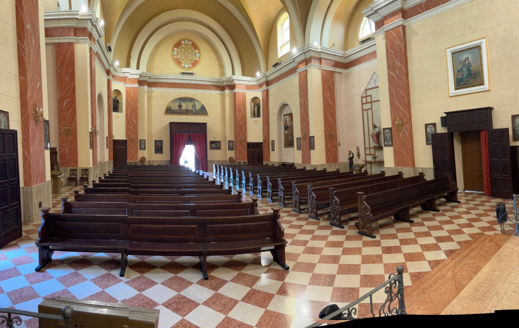 Interno della chiesa di San Benedetto di Lugana